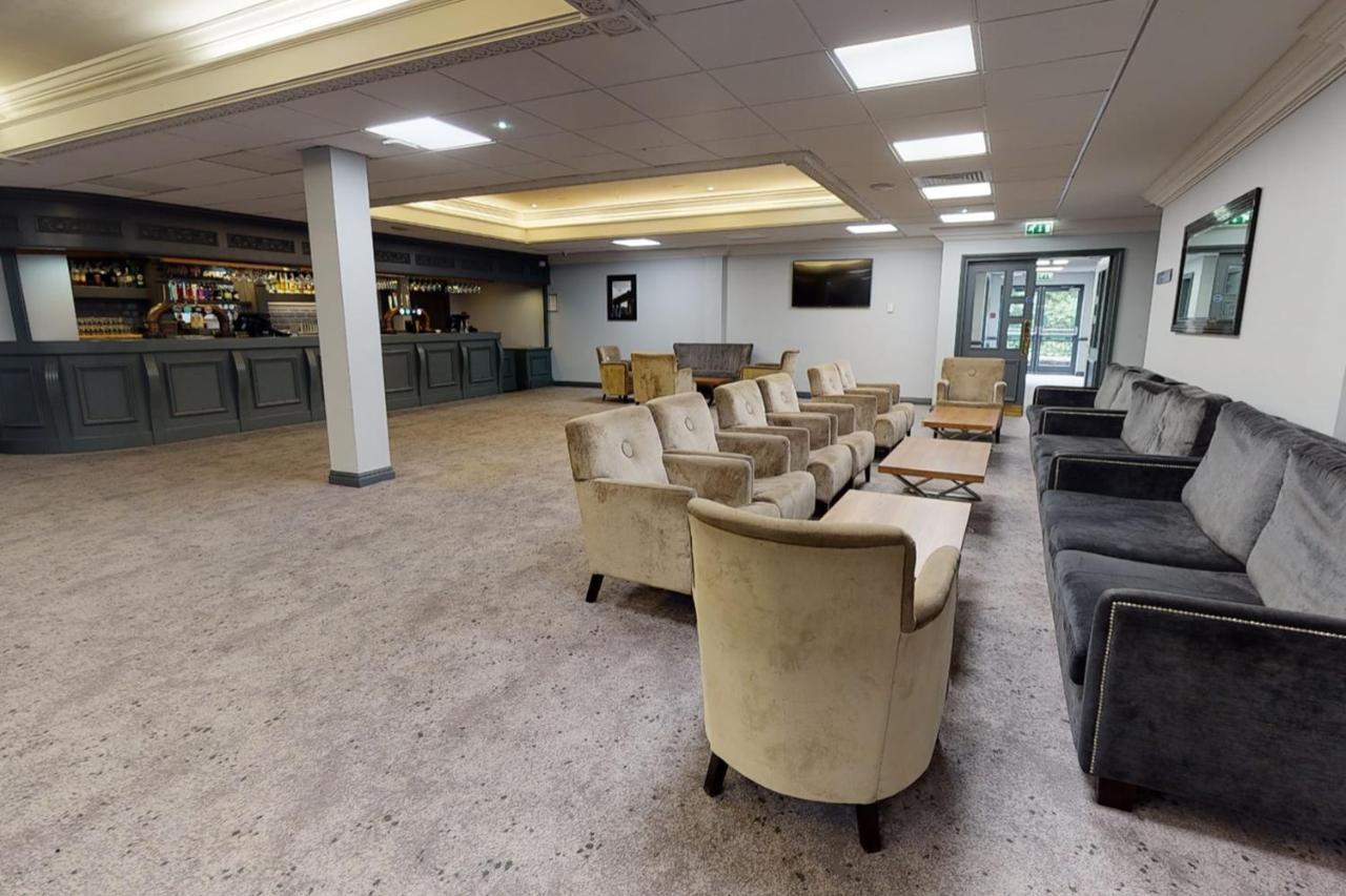 Village Hotel Newcastle Holystone  Kültér fotó